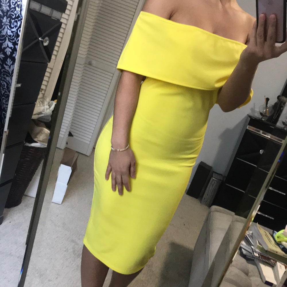 Dress - Picture 3 of 3